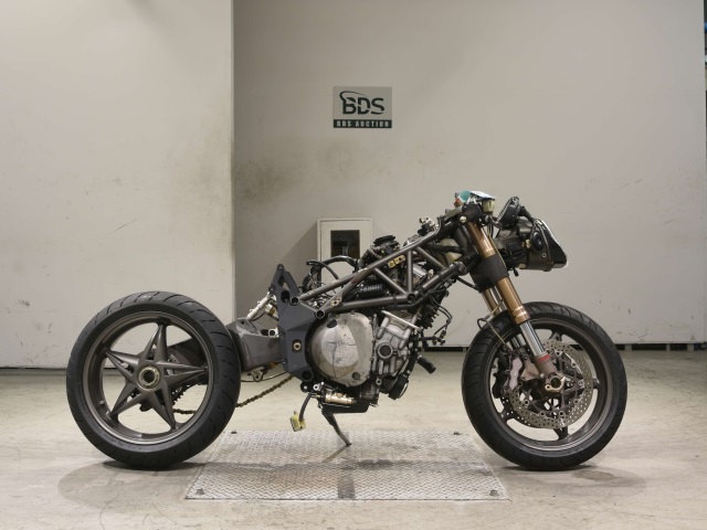 MV Agusta F4S 2000
