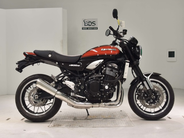 Kawasaki Z900RS 2021