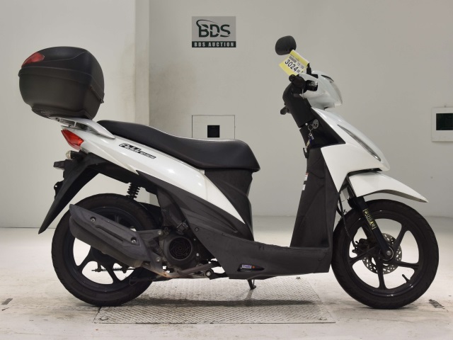 Suzuki ADDRESS V110