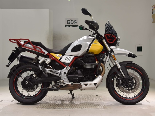 Moto Guzzi V85TT 2020