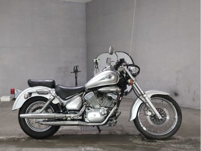 Suzuki INTRUDER 250LC