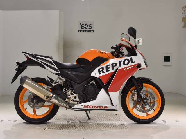 Honda CBR250RA 2015