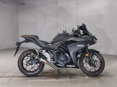 Yamaha YZF-R25 2017