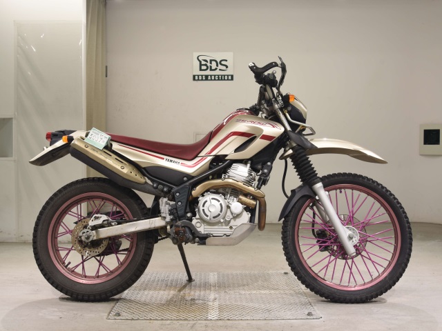 Yamaha SEROW XT250 2005