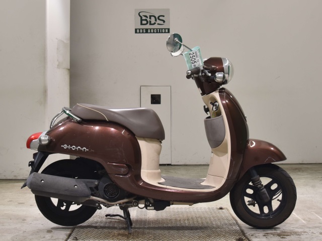 Honda GIORNO 2011