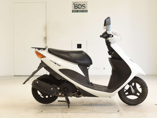 Suzuki ADDRESS V50