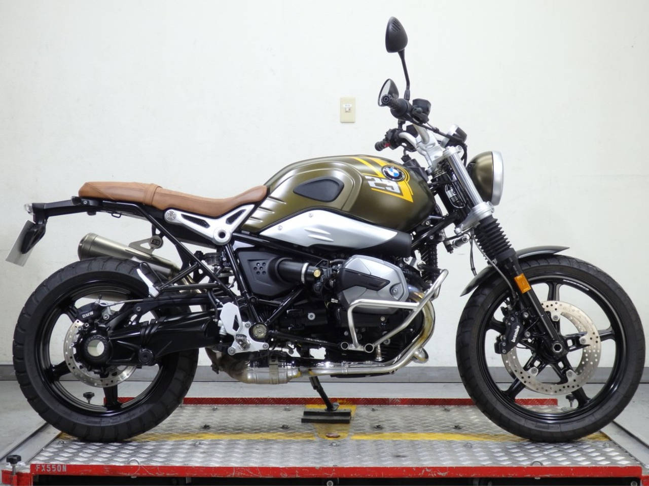 BMW R NINE T SCRAMBLER 2021