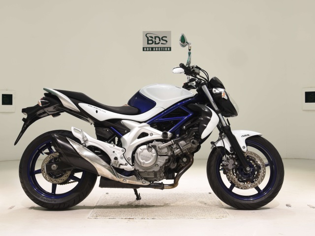 Suzuki GLADIUS SFV400A 2010