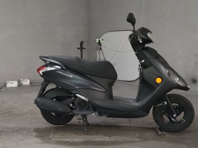 Yamaha AXIS Z 2021