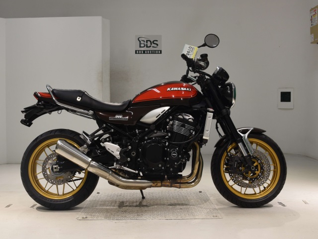 Kawasaki Z900RS 2022