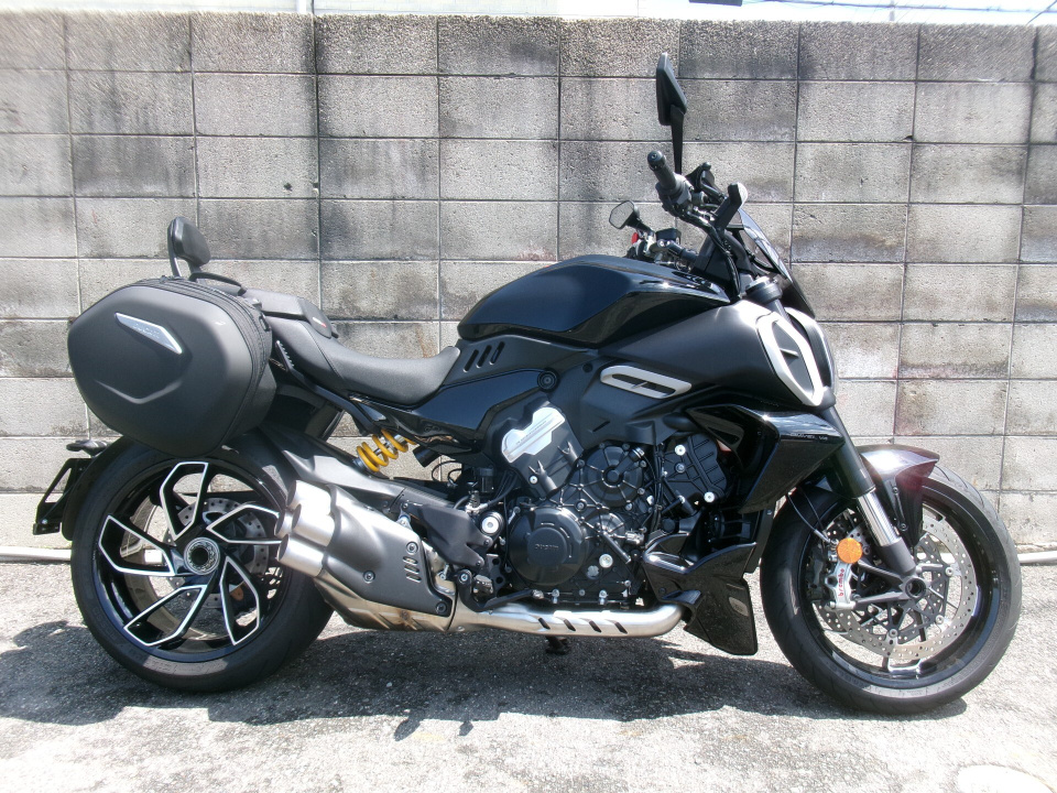 Ducati DIAVEL 2024