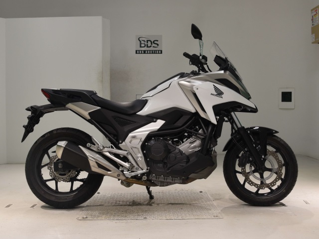 Honda NC750X 2023