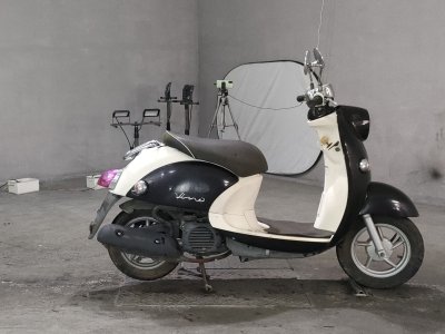 Yamaha VINO50 2011
