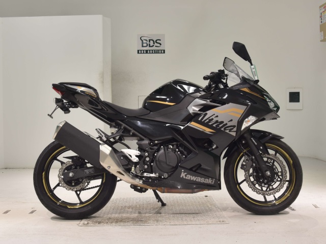 Kawasaki NINJA400 2019