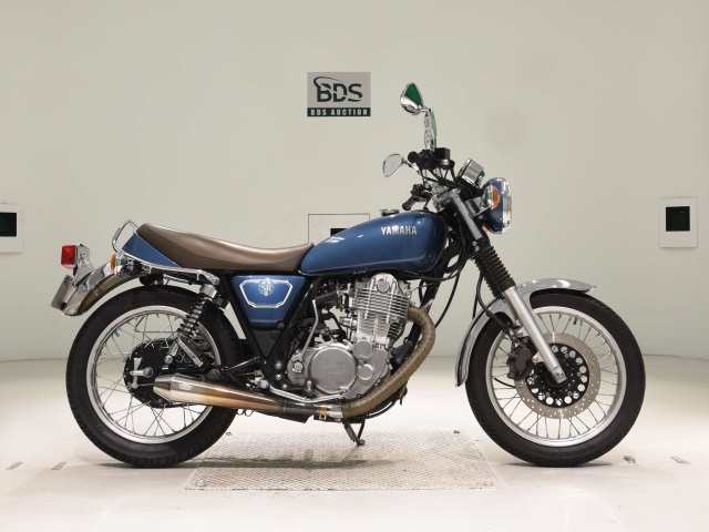 Yamaha SR400 2020