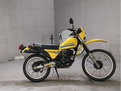 Suzuki DR125S