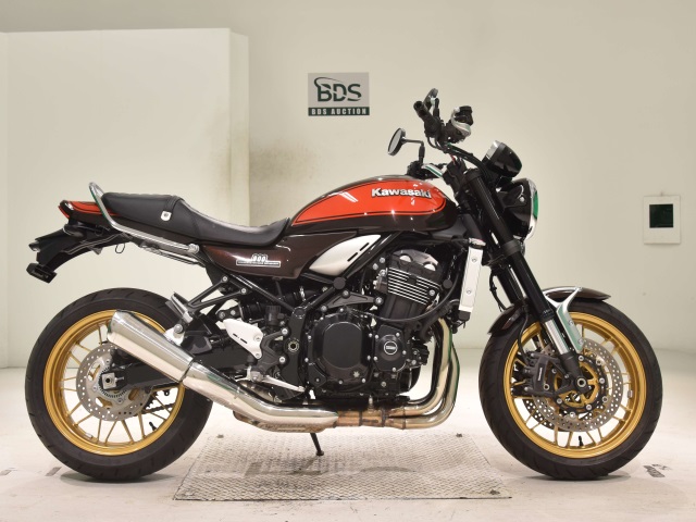 Kawasaki Z900RS 2022
