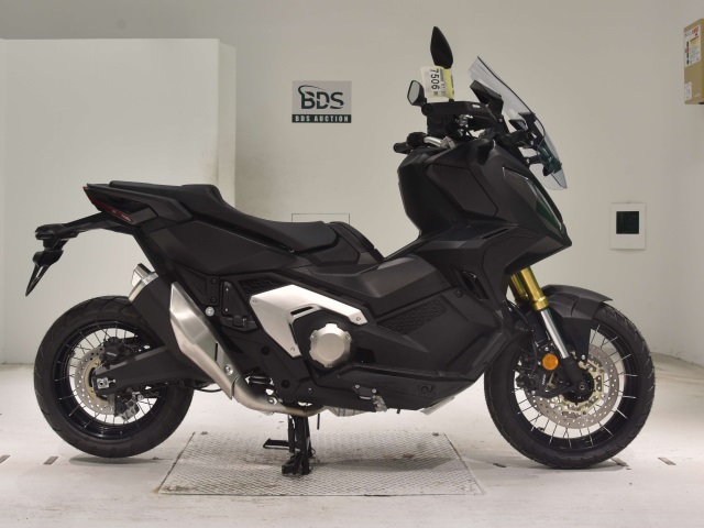 Honda X-ADV750-2 2024