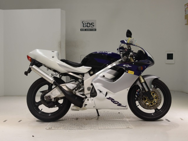 Suzuki RGV250