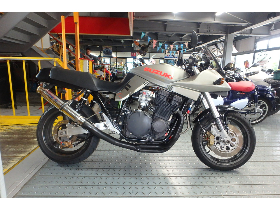 Suzuki GSX750S KATANA 1983