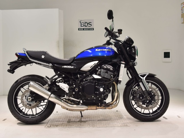 Kawasaki Z900RS 2024