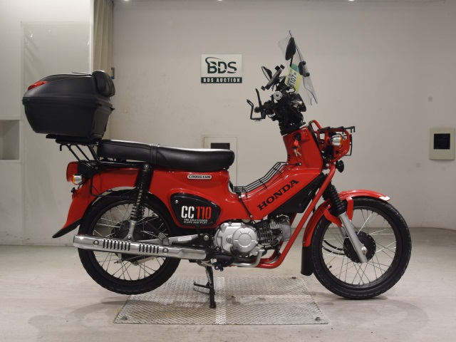 Honda CC110 CROSSCUB 2018