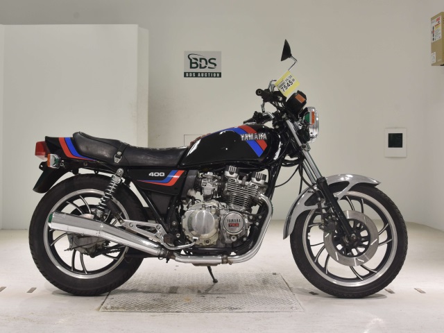 Yamaha XJ400 2024