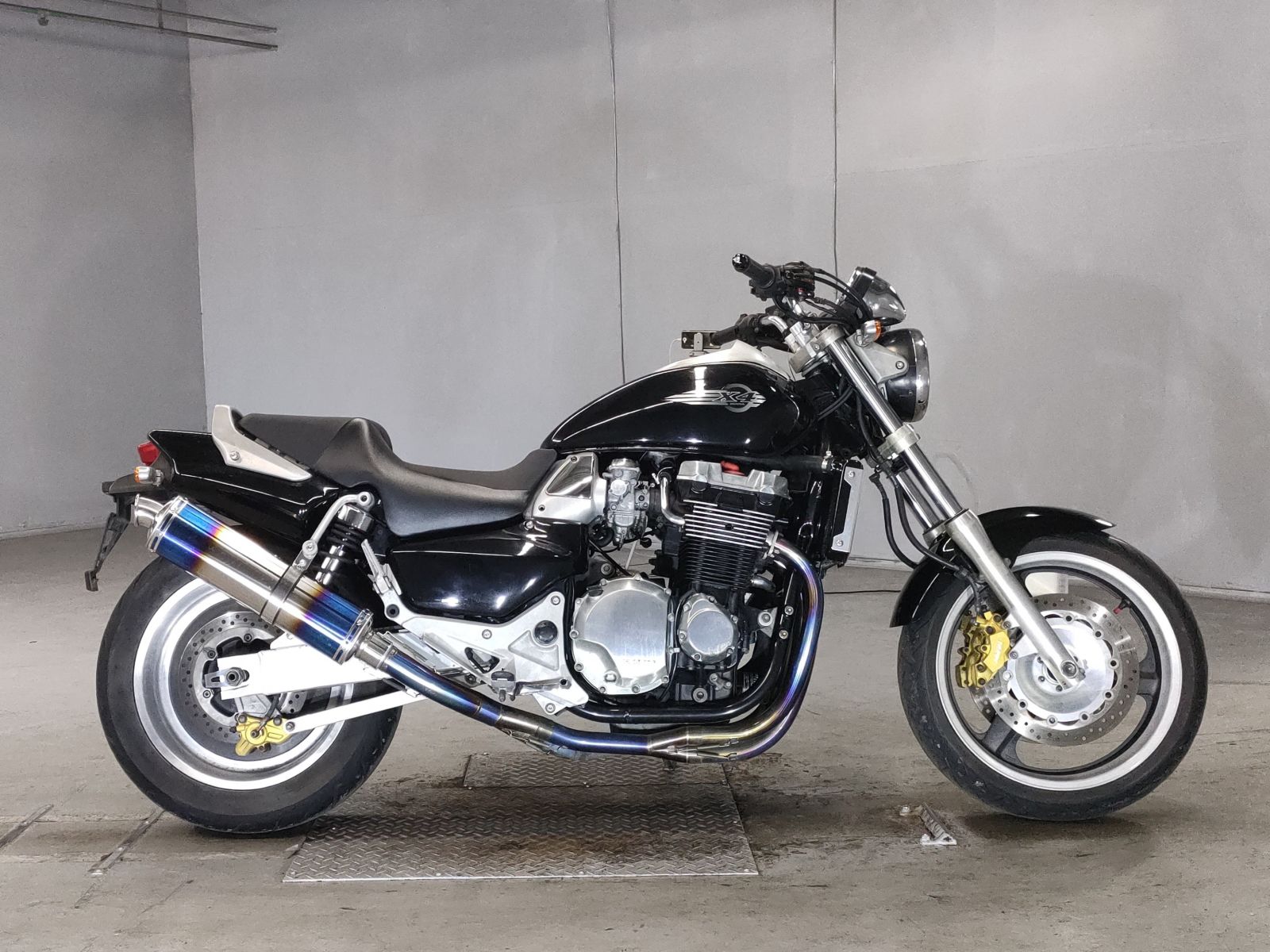 Honda X4 1997