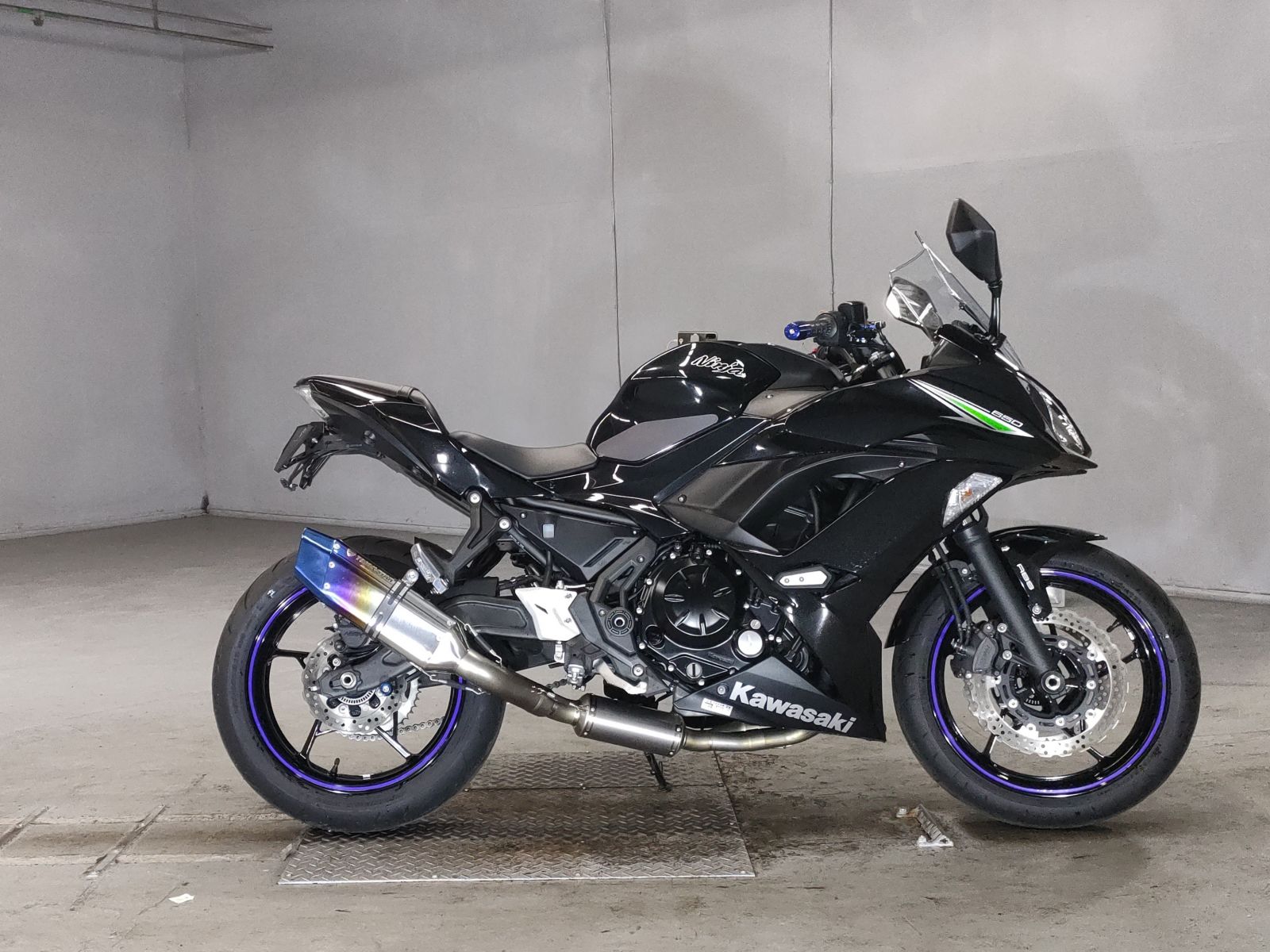 Kawasaki NINJA650 2019