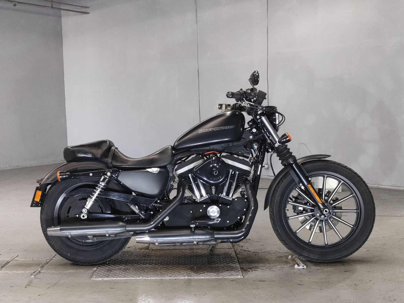 HD SPORTSTER IRON XL883N 2009