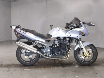Kawasaki ZR-7 2005