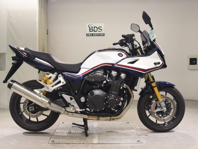 Honda CB1300SF BOLDOR 2023