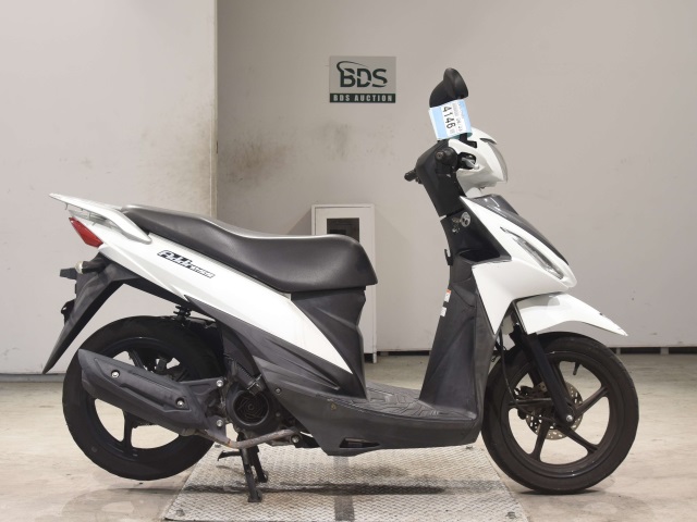 Suzuki ADDRESS V110