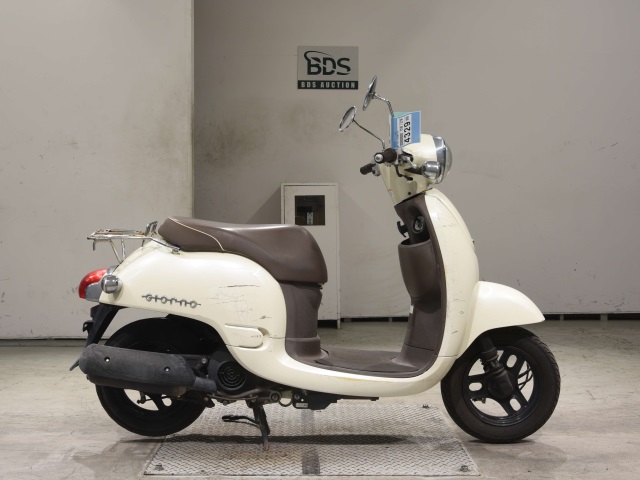 Honda GIORNO 2011