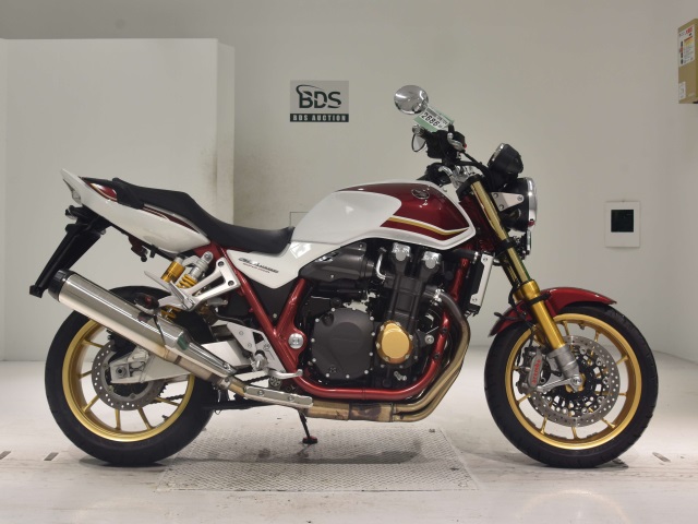 Honda CB1300SF 2023