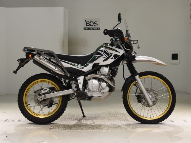 Yamaha SEROW XT225 2018