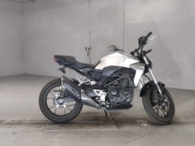 Honda CB250R 2018
