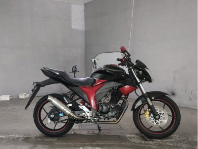 Suzuki GIXXER150 2015