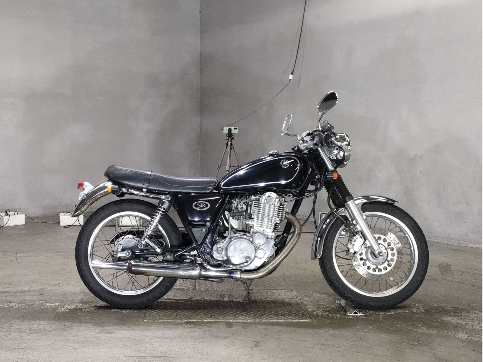 Yamaha SR400 2005