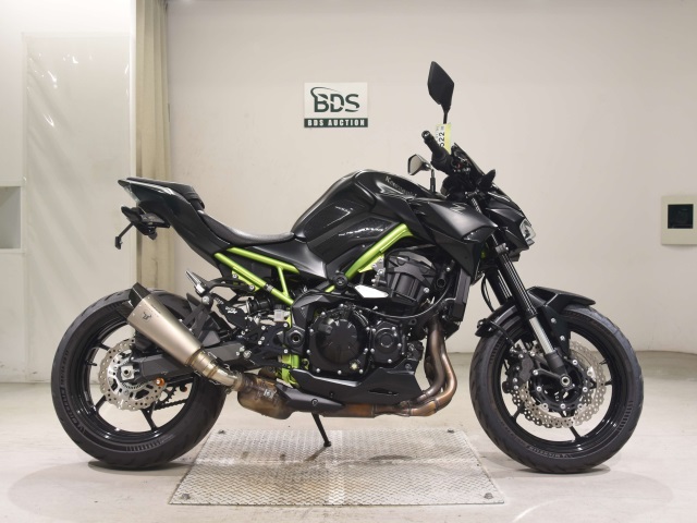 Kawasaki Z900 2021