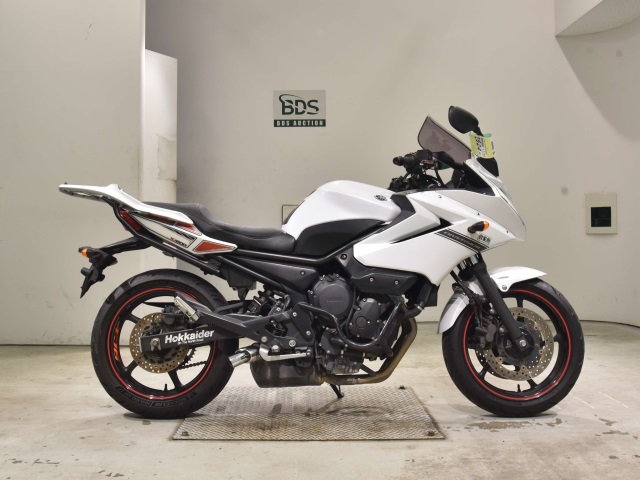 Yamaha XJ6 DIVERSIONA 2010