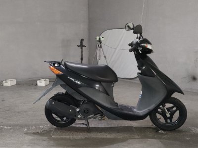 Suzuki ADDRESS V50