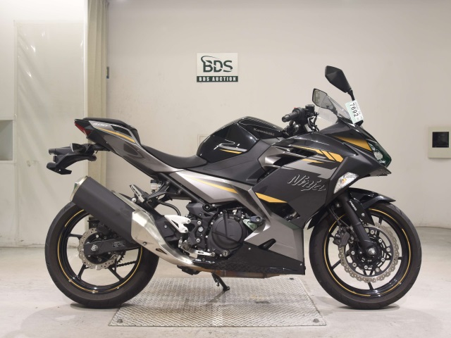 Kawasaki NINJA400 2023