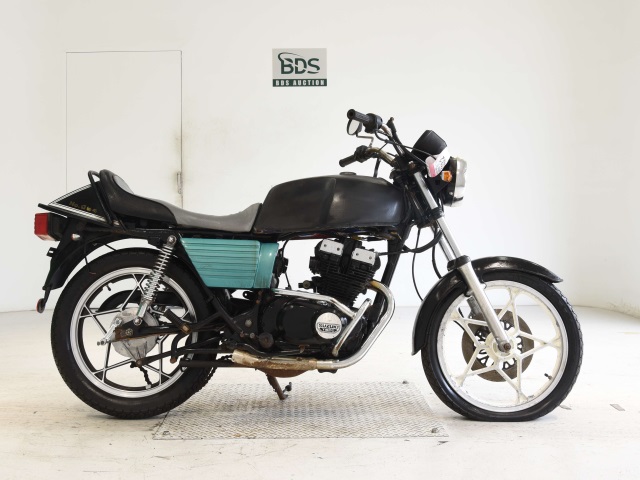 Suzuki GSX250E