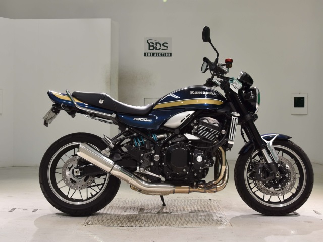 Kawasaki Z900RS 2023