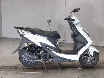 Suzuki SWISH