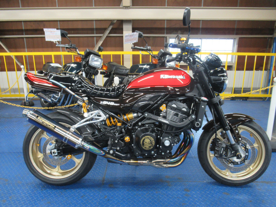Kawasaki Z900RS 2023