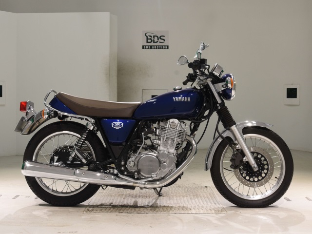 Yamaha SR400 2021
