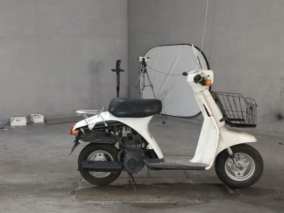 Suzuki AXIS100
