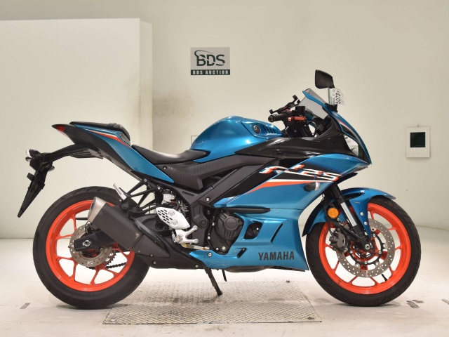 Yamaha YZF-R25 2021